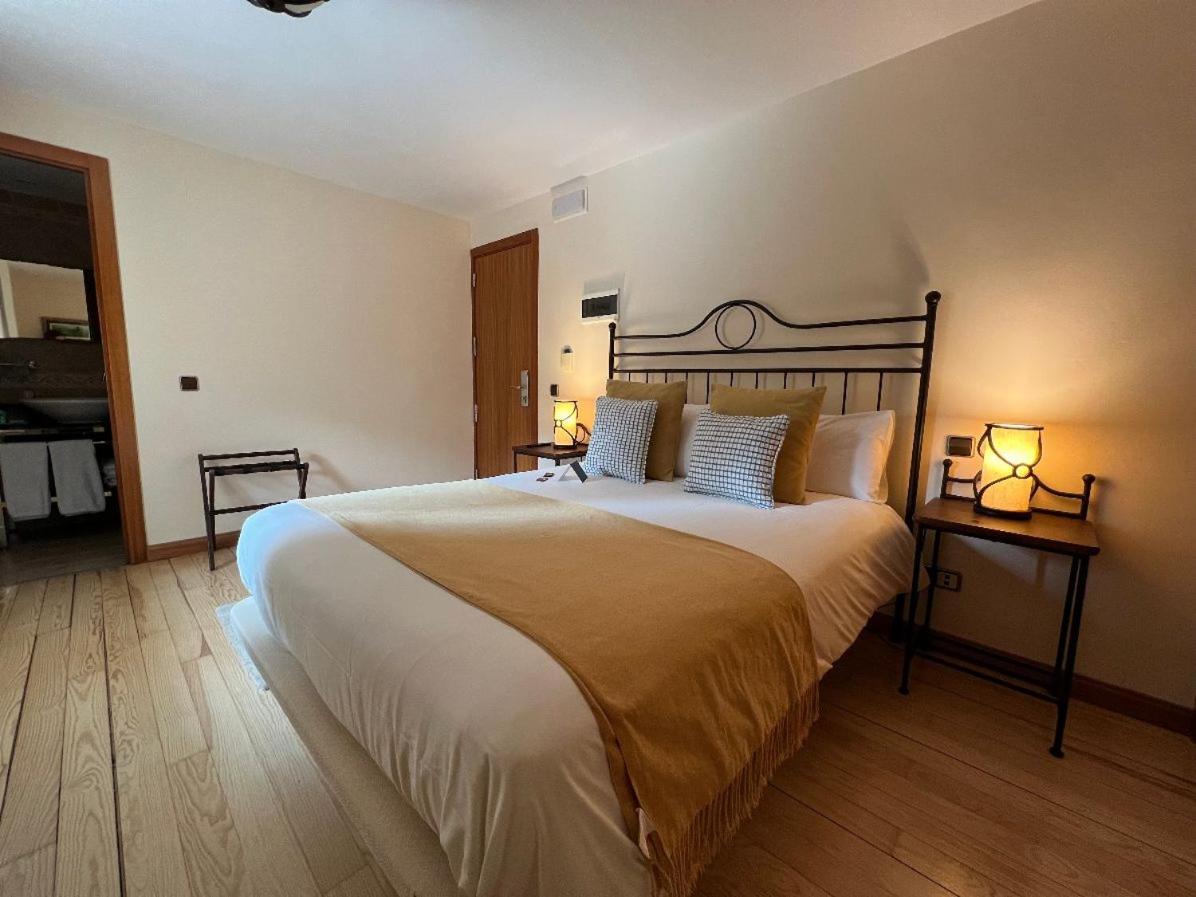 Corzo Hotel Серседилья Экстерьер фото